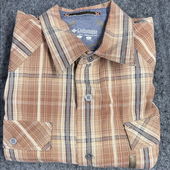 Columbia Tan and Brown Plaid Shirt - Picture 6 of 6